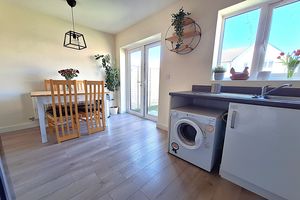 Kitchen- click for photo gallery